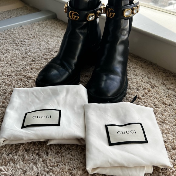 Gucci Chunky Leather Boot with Removable Gem/ GG belt 😍 both dust bags included! - Picture 14 of 14